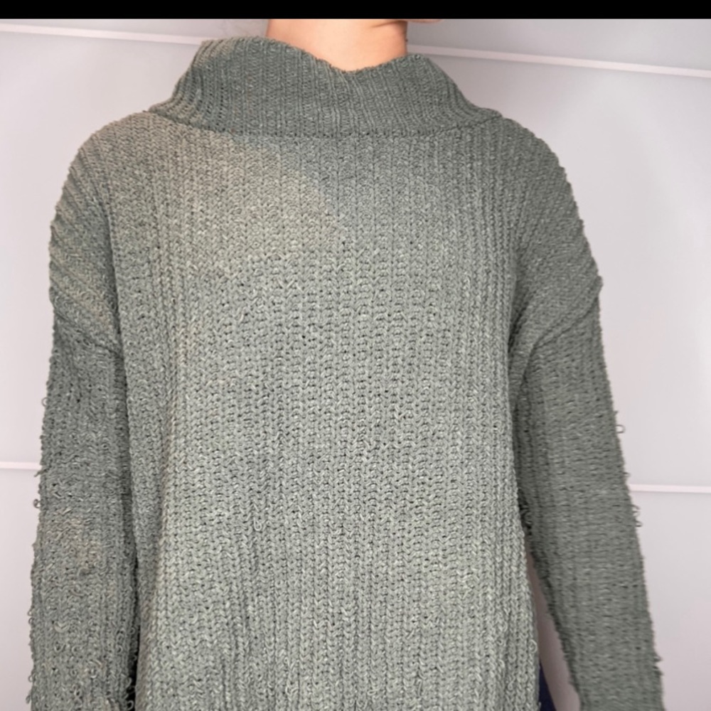 turtleneck - Picture 2 of 2